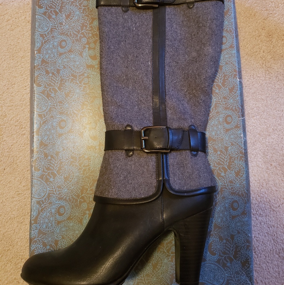 Sofft Women's Two-Tone Gray Wool and Black Leather Heeled Boots